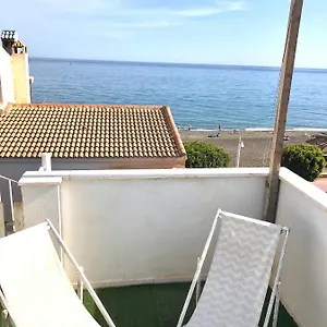 https://tico-frente-al-mar-a-un-minuto-de-la-playa.es-andalucia.com